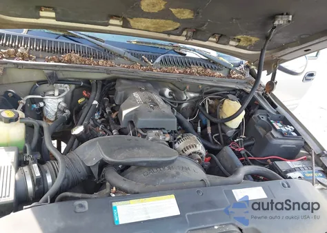 2000 Chevrolet Silverado K2500 из США, поврежденный, VIN 1GCGK29U9YE415973